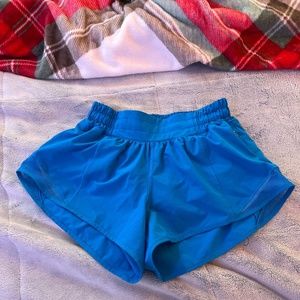 Hotty hot low-rise lined short 2.5